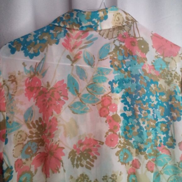 Emma James Blouse M Short Sleeve Button Up Sheer Floral Blue Pink - Picture 2 of 16